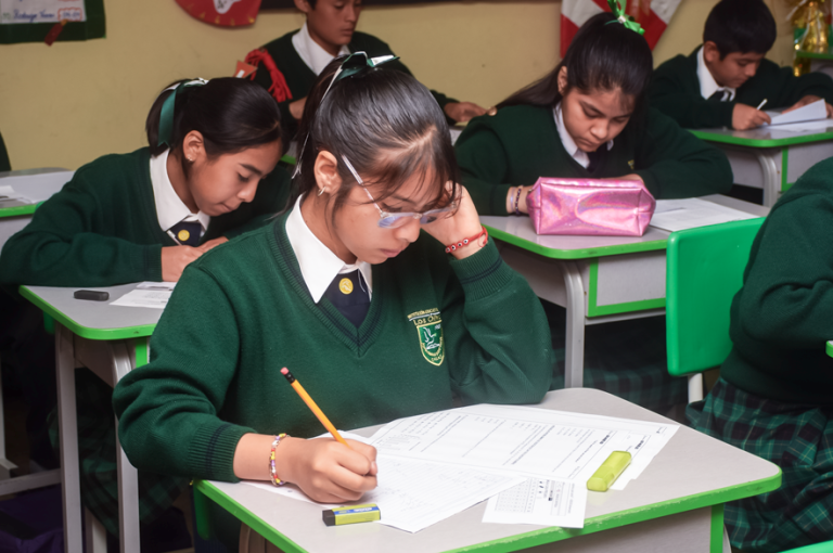 alumna_secundaria_2024